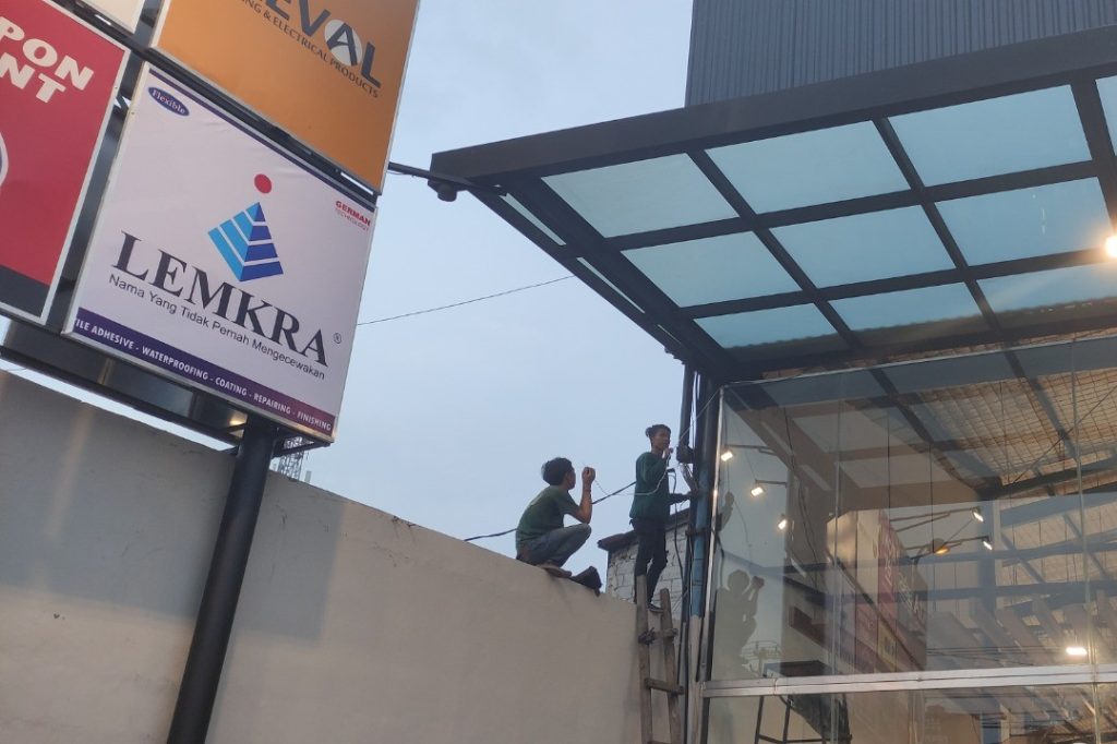 Pemasangan CCTV RKM Supermarket Bahan Bangunan di Area Jawa Barat